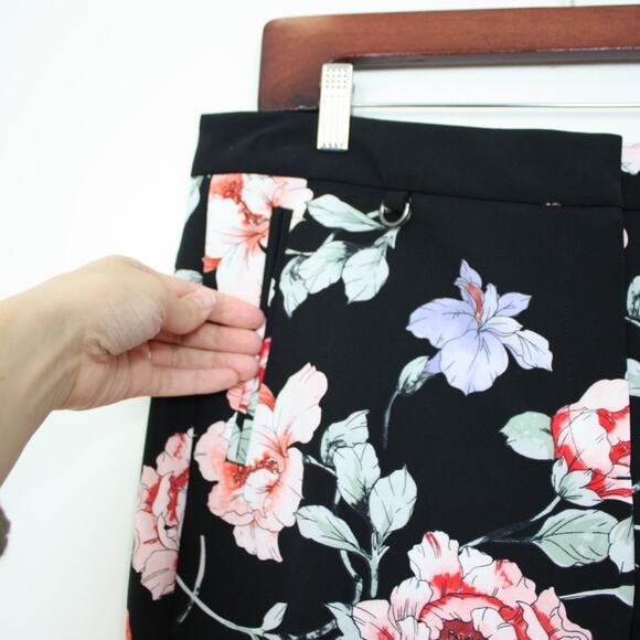 Adrianna Papell Pants Women's Size 12 Floral Print Kate - Picture 3 of 6